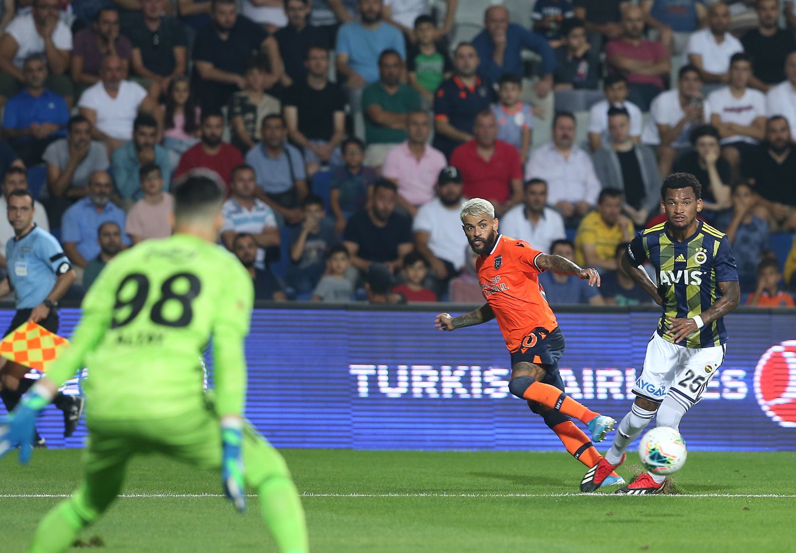 Fenerbahçe son nefeste! (Başakşehir 1-2 Fenerbahçe)