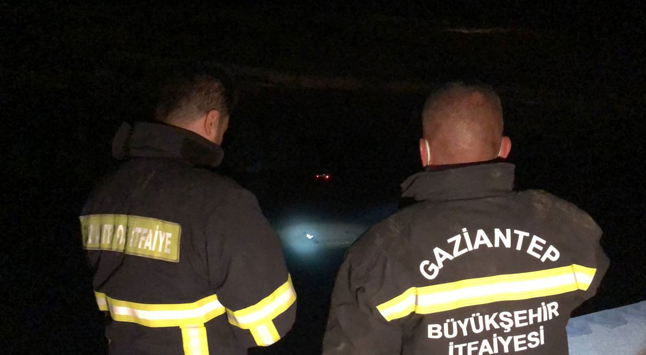 TAG Otoyolu'nda atık sızıntısı: Vali son durumu açıkladı TAG Otoyolu'nda atık sızıntısı: Vali son durumu açıkladı