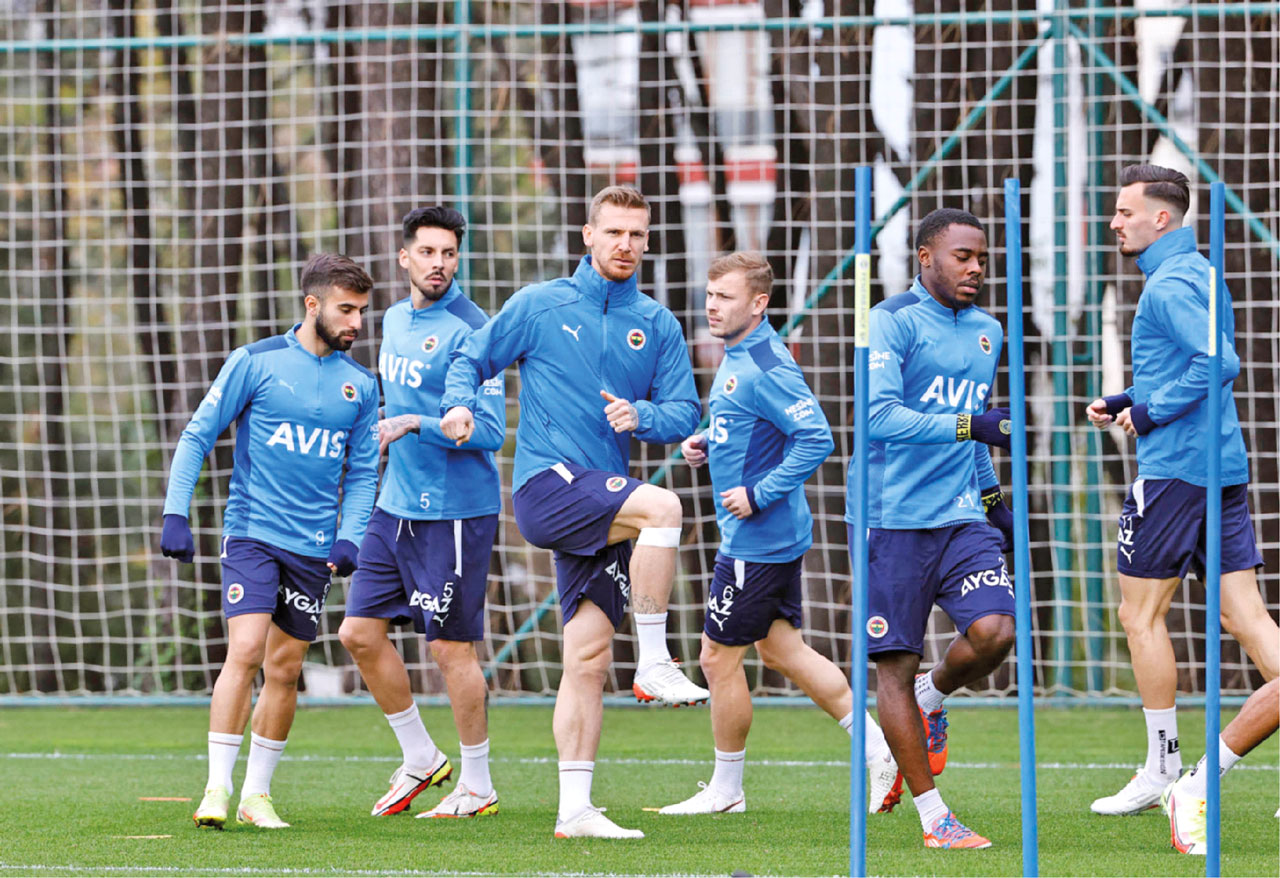 Pereira derbi galibiyetinin şifresini verdi: İlk vuran kazanır