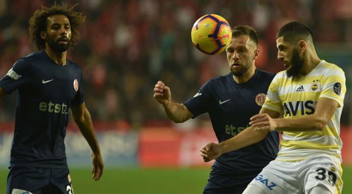 Antalya'da gol sesi çıkmadı (Antalyaspor 0-0 Fenerbahçe)