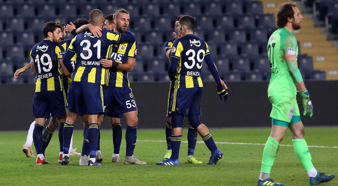 Fenerbahçe Akhisar'da kayıp! (Akhisarspor 3-0 Fenerbahçe)