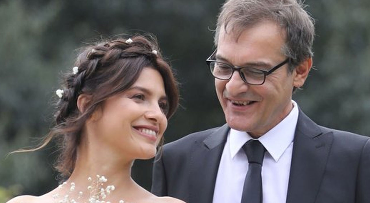 Oyuncu Feride Çetin’in acı günü: Eşi Murat Özer son yolculuğuna uğurlandı Oyuncu Feride Çetin’in acı günü: Eşi Murat Özer son yolculuğuna uğurlandı