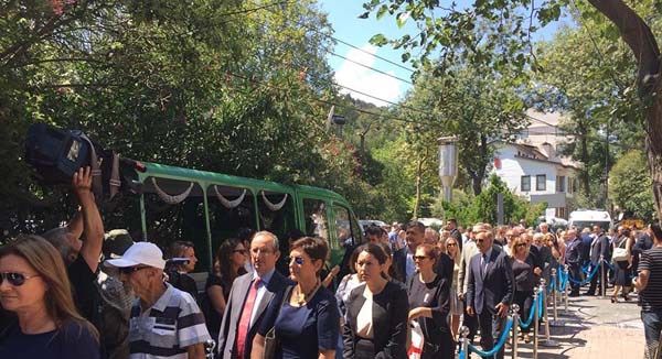 Ünlü iş adamı Feyyaz Berker son yolculuğuna uğurlandı