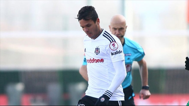 Brezilyalı futbolcu anlaşamadı! Brezilyalı futbolcu anlaşamadı!