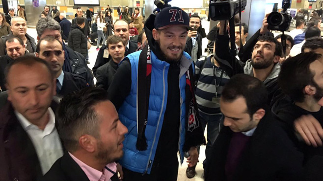 Denys Boyko İstanbul'da Denys Boyko İstanbul'da