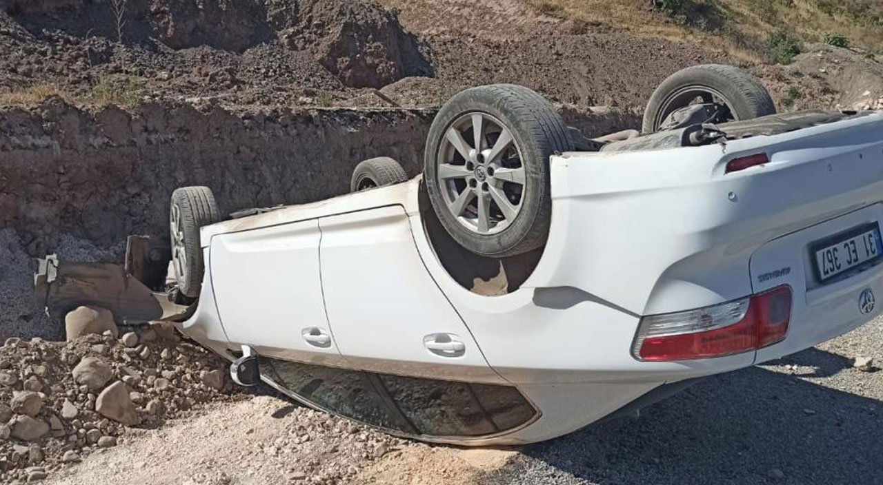 KPSS’ye yetişmeye çalışırken kaza yaptılar: Yaralılar hastaneye kaldırıldı