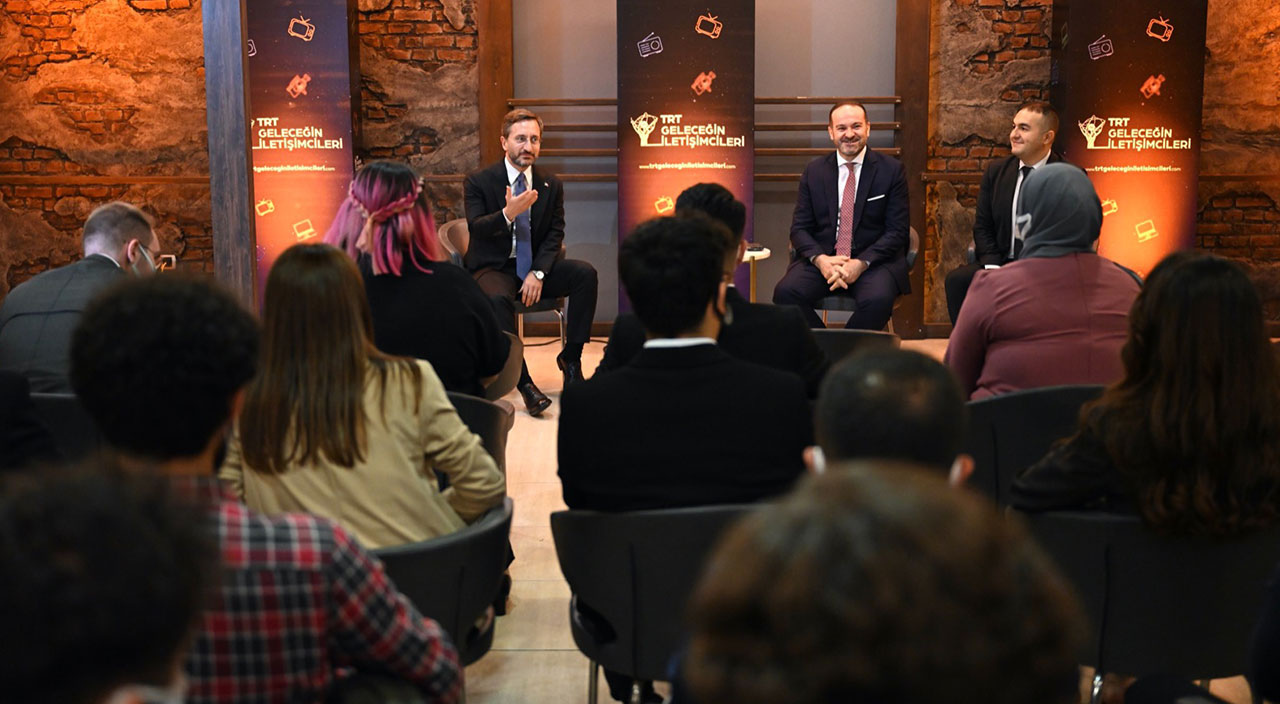 Geleceğin iletişimcileri ödüllerine kavuştu