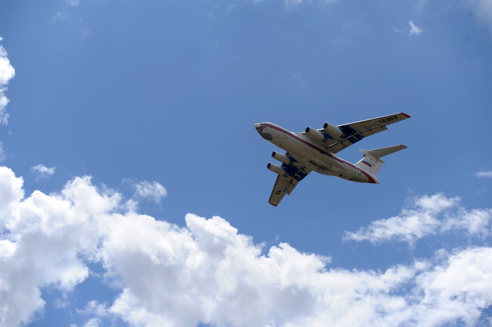 S-400'ler Türkiye'ye böyle getirildi! İşte ilk görüntüler