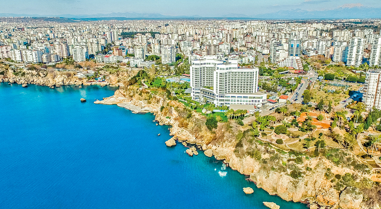 Arsa alıp villa yapıyorlar, temelli yaşamak istiyorlar! Rotayı Türkiye'ye çevirdiler: Avrupalı kış için kalıcı geliyor