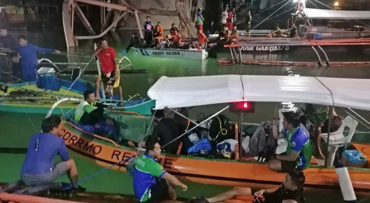 Filipinlerde köprü faciası: 4 ölü Filipinlerde köprü faciası: 4 ölü
