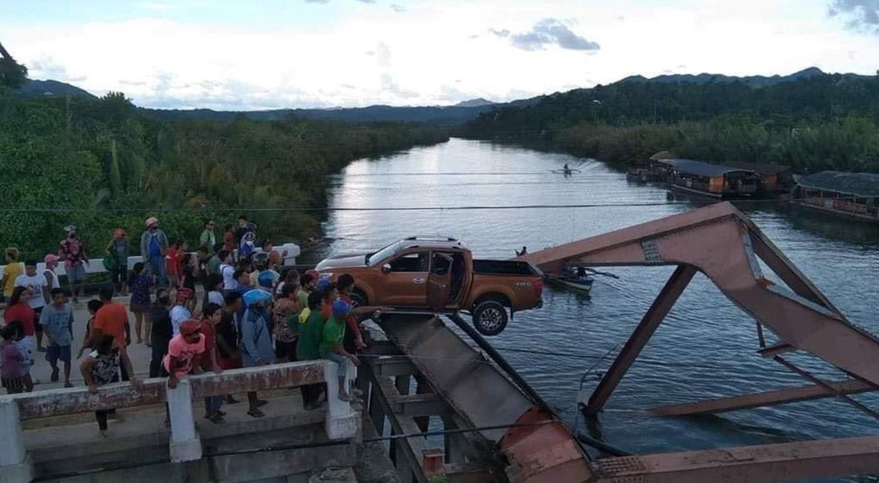 Filipinlerde köprü faciası: 4 ölü Filipinlerde köprü faciası: 4 ölü