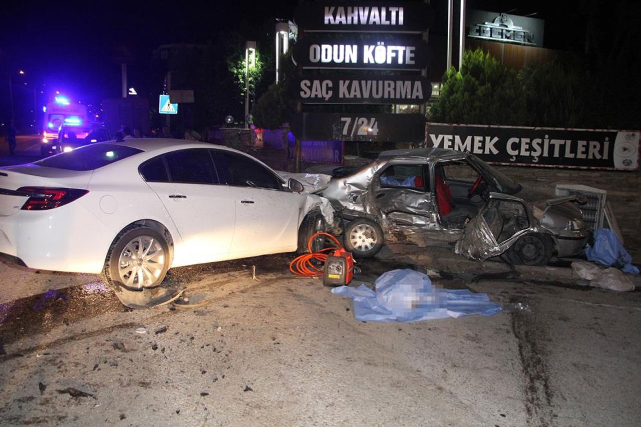 Manisa'da ehliyetsiz sürücü dehşeti: 4 ölü, 2 yaralı