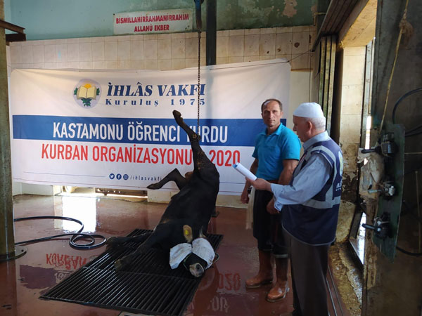 İhlas Vakfı gariplere 2.ci bayramı yaşattı