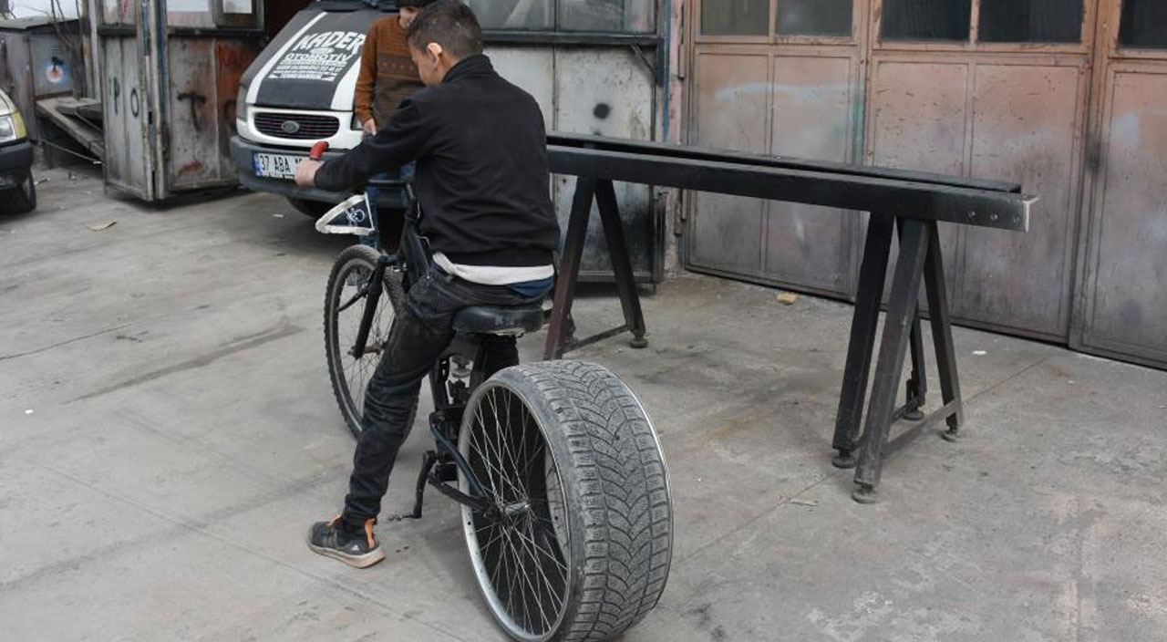 12 yaşındaki Uğur'un tasarladığı 'Formula bisiklet' görenleri şaşırtıyor