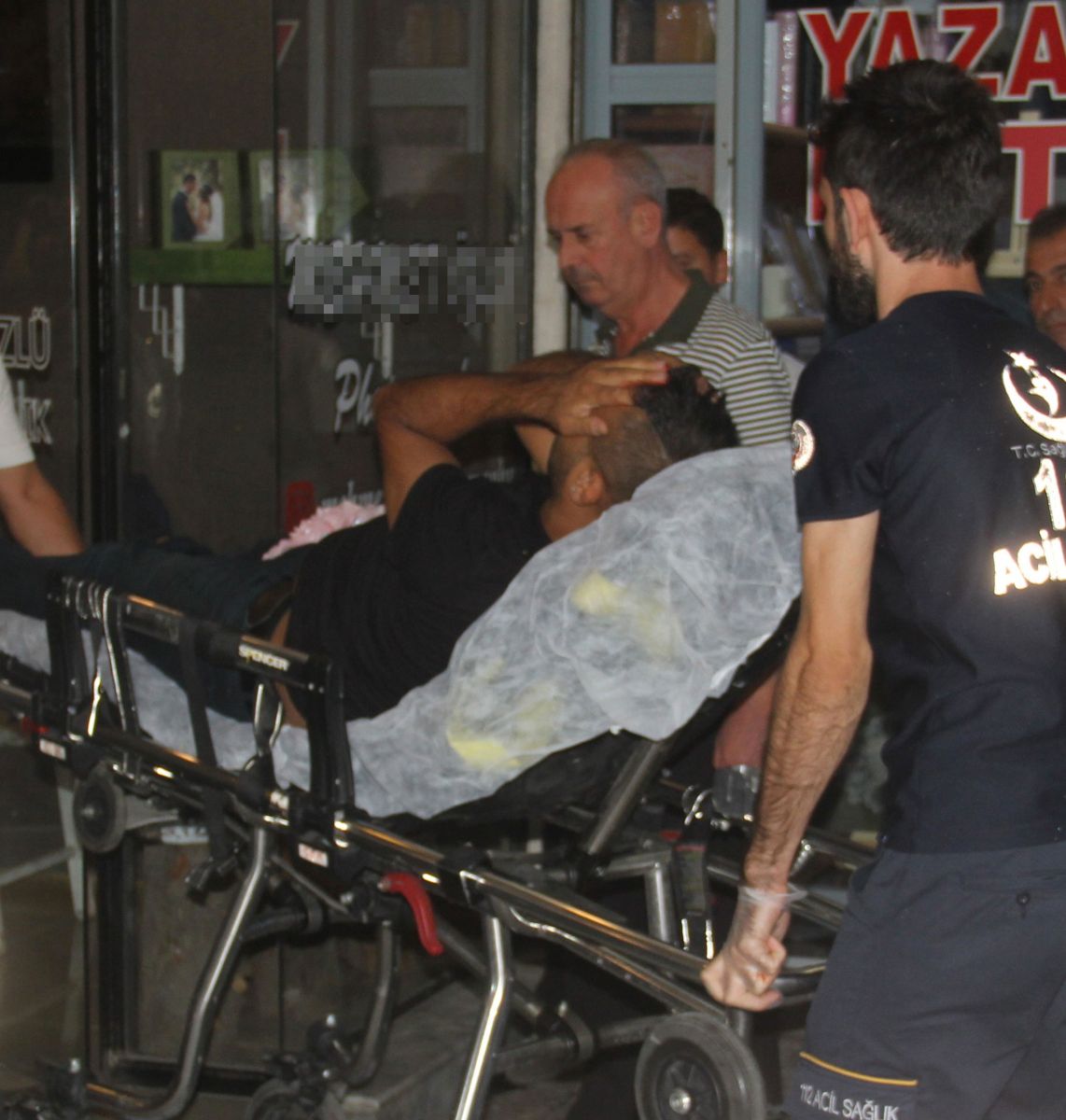 Dehşet! Vesikalık çektirmeye geldiği fotoğrafçıyı vurdu