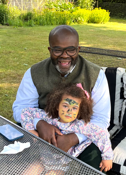 Meghan Markle ve Prens Harry kızları Lilibet’in 1. yaş günü fotoğrafını paylaştı