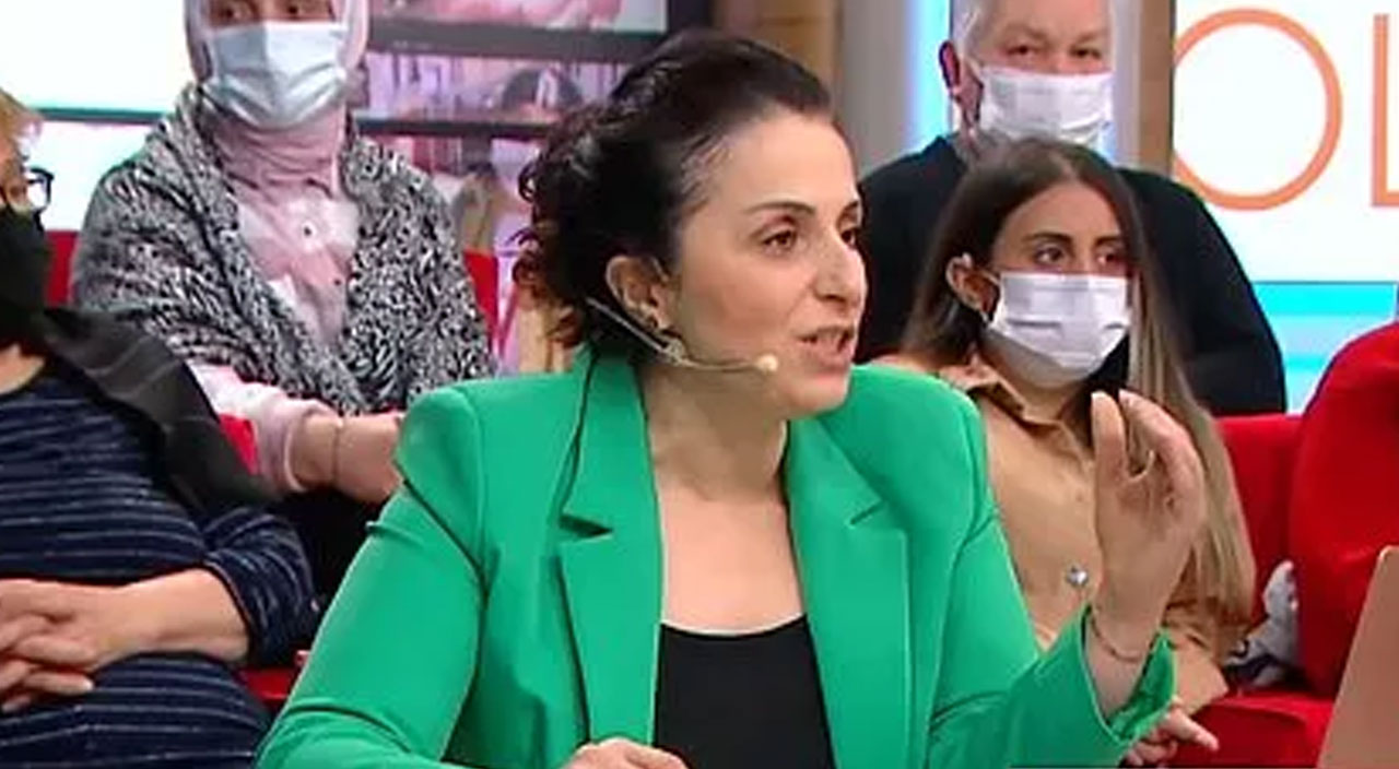 Kazan kaynadı, ekip dağıldı! Fulya ile Umudun Olsun izleyicilerini şaşırtan ayrılık Kazan kaynadı, ekip dağıldı! Fulya ile Umudun Olsun izleyicilerini şaşırtan ayrılık