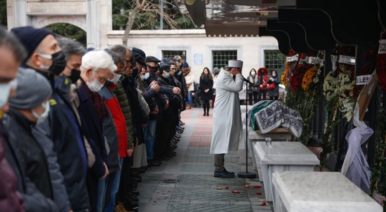 AVM cinayetinde kan donduran detay: Yağmur Sönmez’in katilinin mesajları ortaya çıktı!