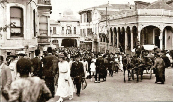 Faytonlar çekip gitti hikâyeleri kaldı yadigâr