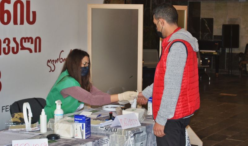 Gürcistan'da yerel seçim için oy kullanımı başladı Gürcistan'da yerel seçim için oy kullanımı başladı