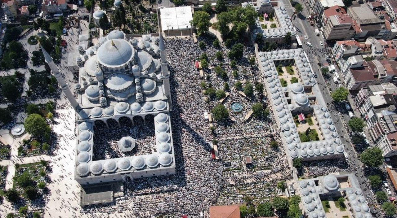 Gönül seli! Mahmud Ustaosmanoğlu Hocaefendi son yolculuğuna uğurlandı: Erdoğan Hocaefendiyi anlattı