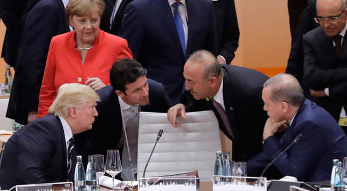 G20 zirvesi cehenneme döndü