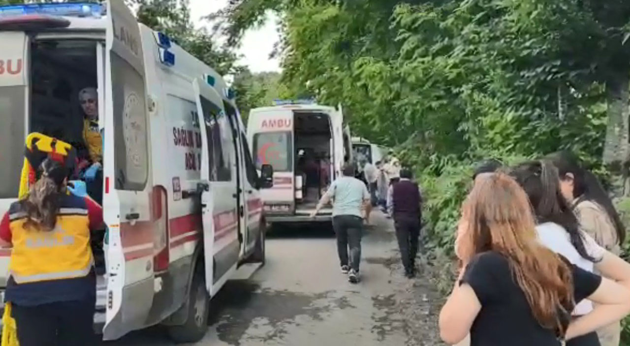 Dekanları taşıyan otobüs kaza yaptı: 1 ölü, 19 yaralı