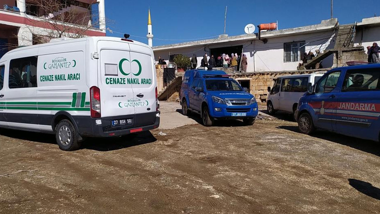 Yaşlı çift sobadan sızan gaz nedeniyle hayatını kaybetti