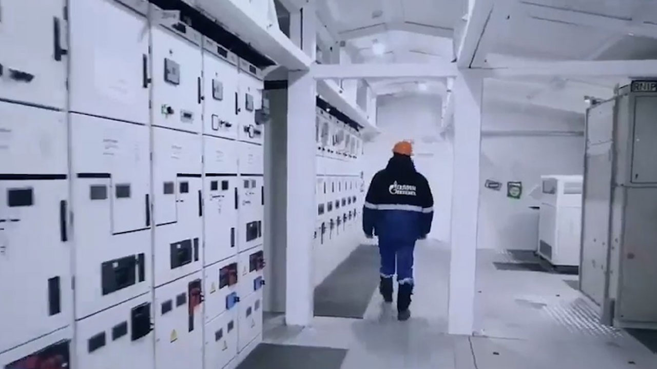 Rusya Avrupa'ya gaz satışını kesmişti... Gazprom'dan manidar reklam: 'Kış geliyor'