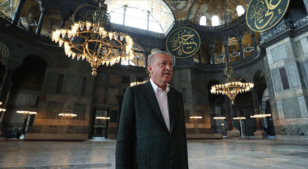 Cumhurbaşkanı Erdoğan’dan ‘Ayasofya’ paylaşımı: Allah’a hamdolsun