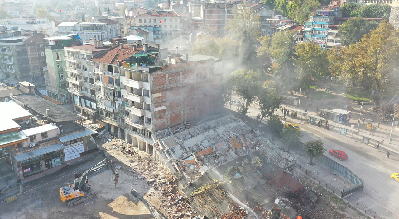 Tarihin önündeki engeller kalkıyor