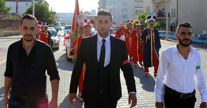 Gelin almaya mehter takımıyla gitti