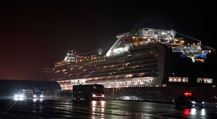 ABD, Japonya'da karantinadaki gemiden vatandaşlarını tahliye etti