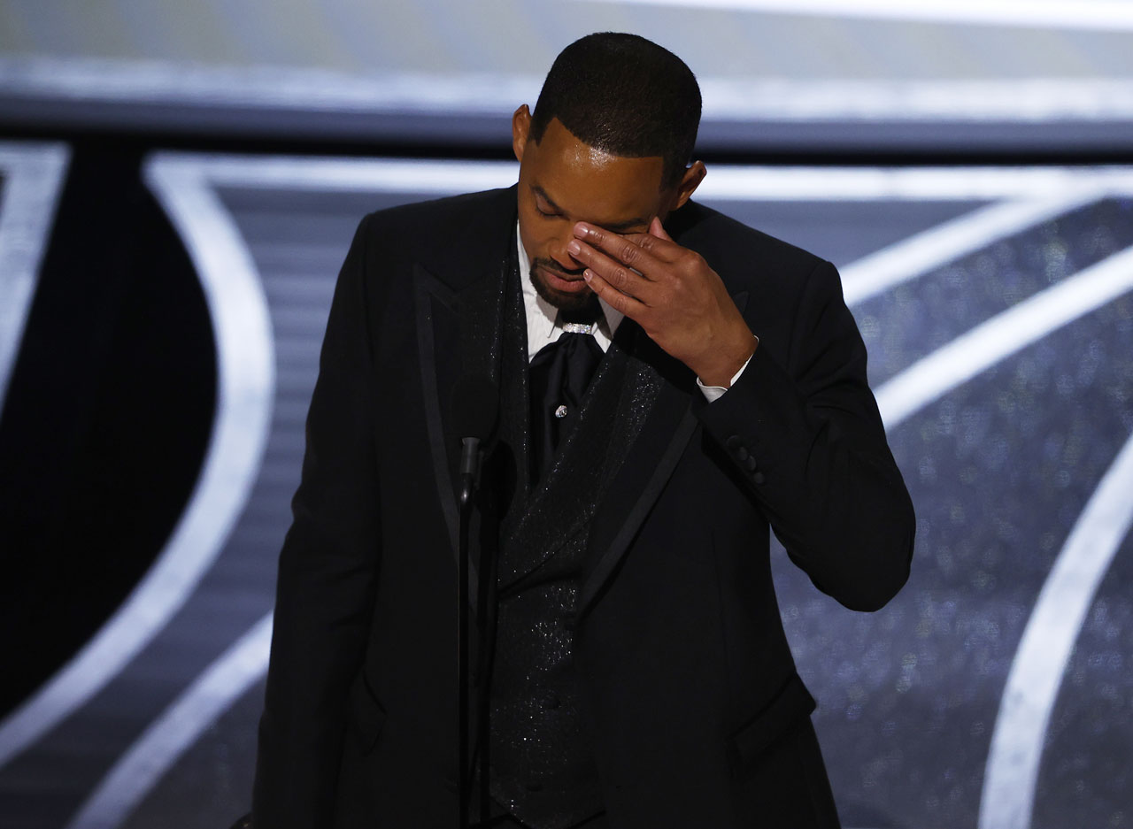 Akademi kınadı, Will Smith sosyal medyadan özür diledi | Oscar'a damga vuran tokat Akademi kınadı, Will Smith sosyal medyadan özür diledi | Oscar'a damga vuran tokat