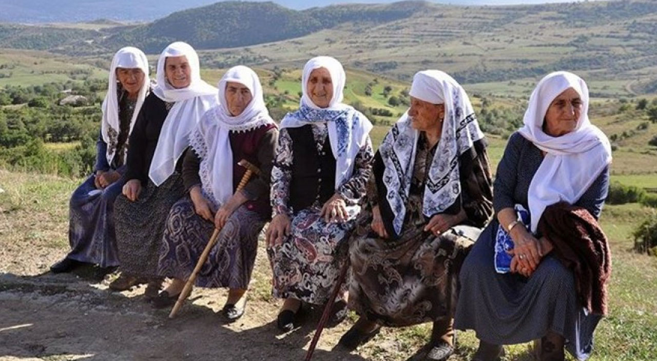 1000 Ahıska Türkü aile İskanlı göçmen olarak Türkiye’ye kabul edilecek 1000 Ahıska Türkü aile İskanlı göçmen olarak Türkiye’ye kabul edilecek