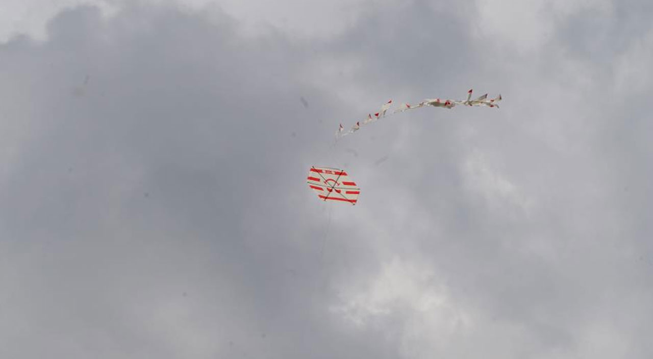 Uçurtma şenliğinde izdiham: Eğlenmeye gelen çocuklar kalabalıkta ezildi
