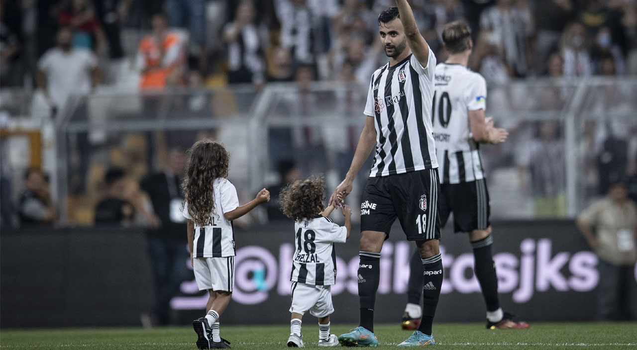 Rachid Ghezzal: Son ana kadar savaşan Beşiktaş izletmeye devam edeceğiz Rachid Ghezzal: Son ana kadar savaşan Beşiktaş izletmeye devam edeceğiz