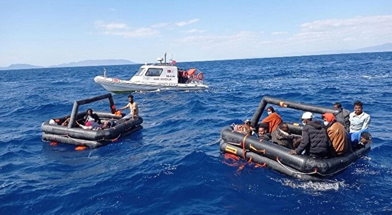 Yunanlılar göçmenlere zulümde sınır tanımıyor: 15 bin 794 göçmeni ölüme ittiler