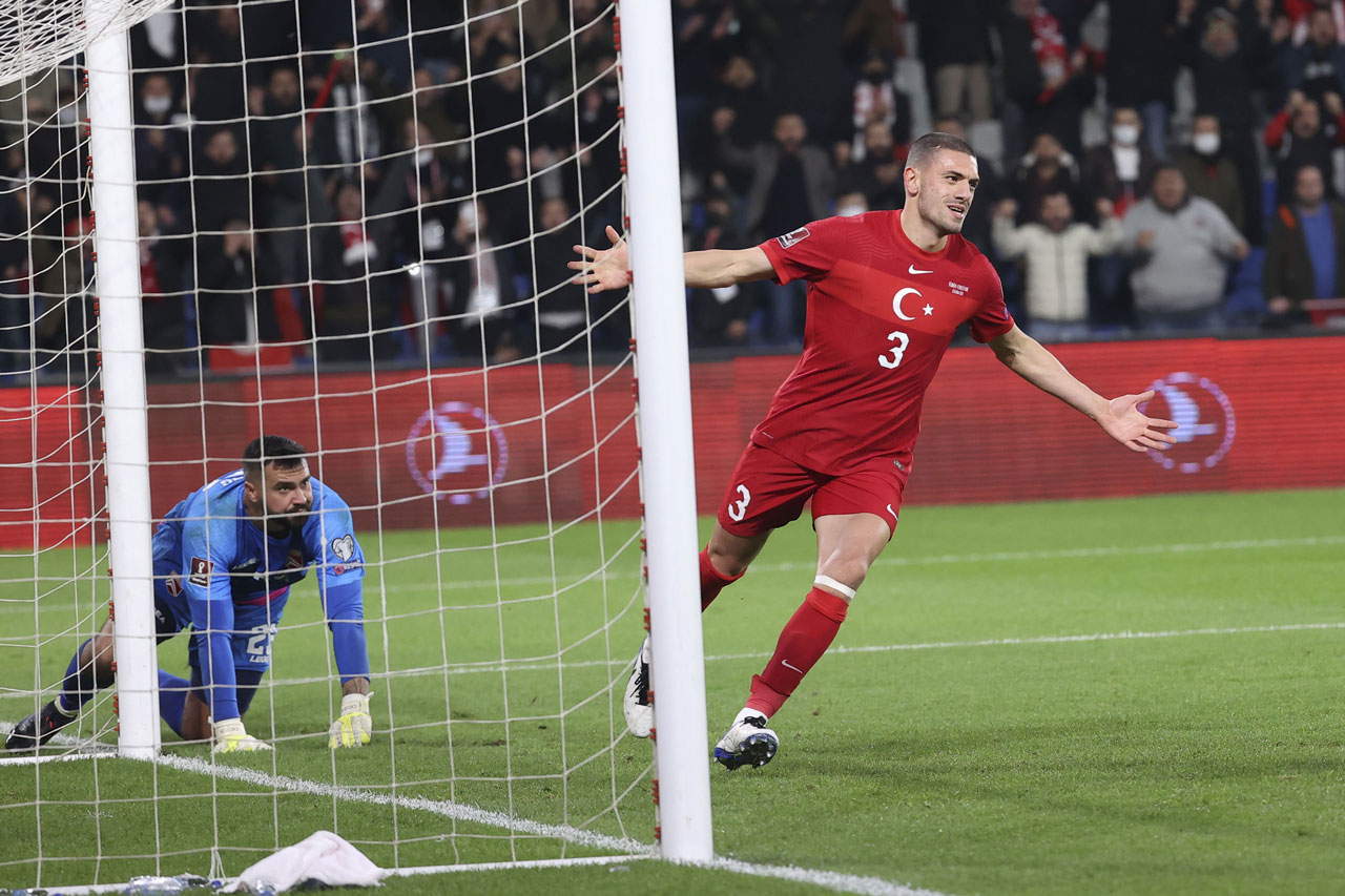 Cebelitarık'ı farklı geçtik, Dünya Kupası umutlarımızı yeşerttik