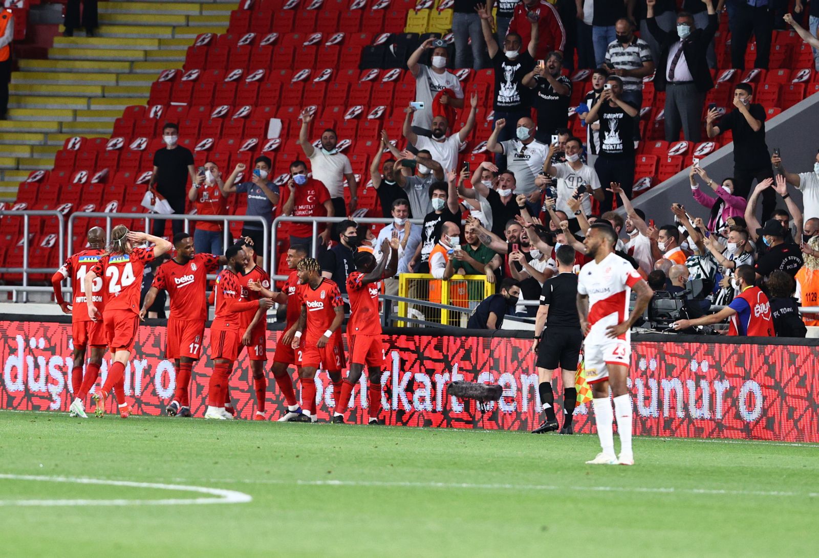 Kartal kupaya kondu