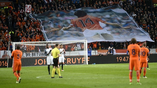 Sneijder'i üzdüler! Gol düellosu Fransa'nın Sneijder'i üzdüler! Gol düellosu Fransa'nın