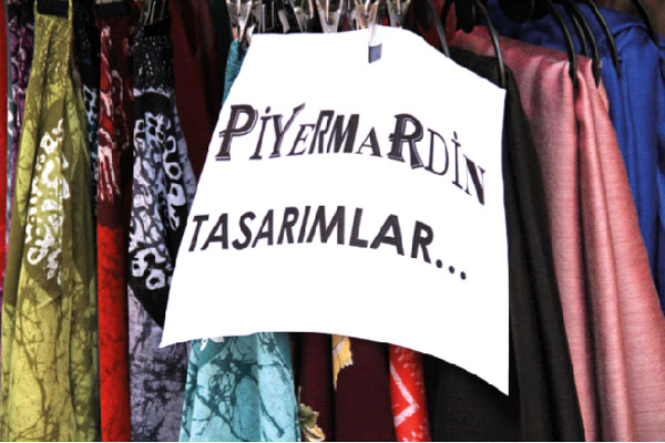 Pardösü mü baktınız bayan?