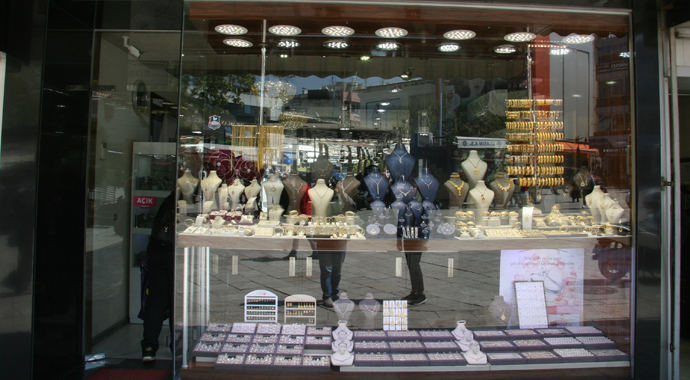 Altın fiyatları normal seyrine döndü