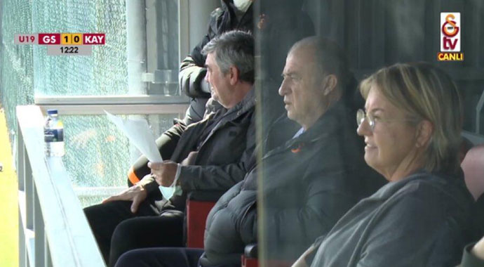 Fatih Terim ve Arda Turan, Galatasaray'ın U19 maçını takip etti