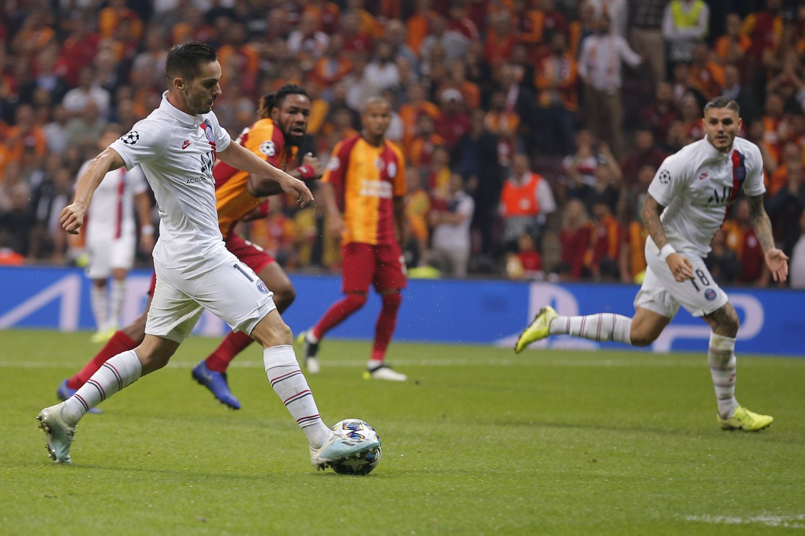 Cimbom evinde kayıp (Galatasaray 0-1 PSG)