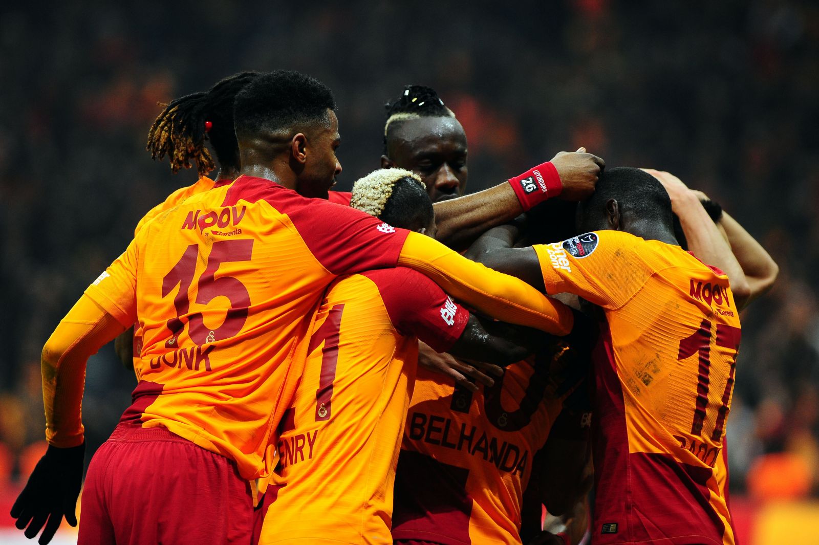Galatasaray, sahasında Trabzonspor'u 3-1 mağlup etti