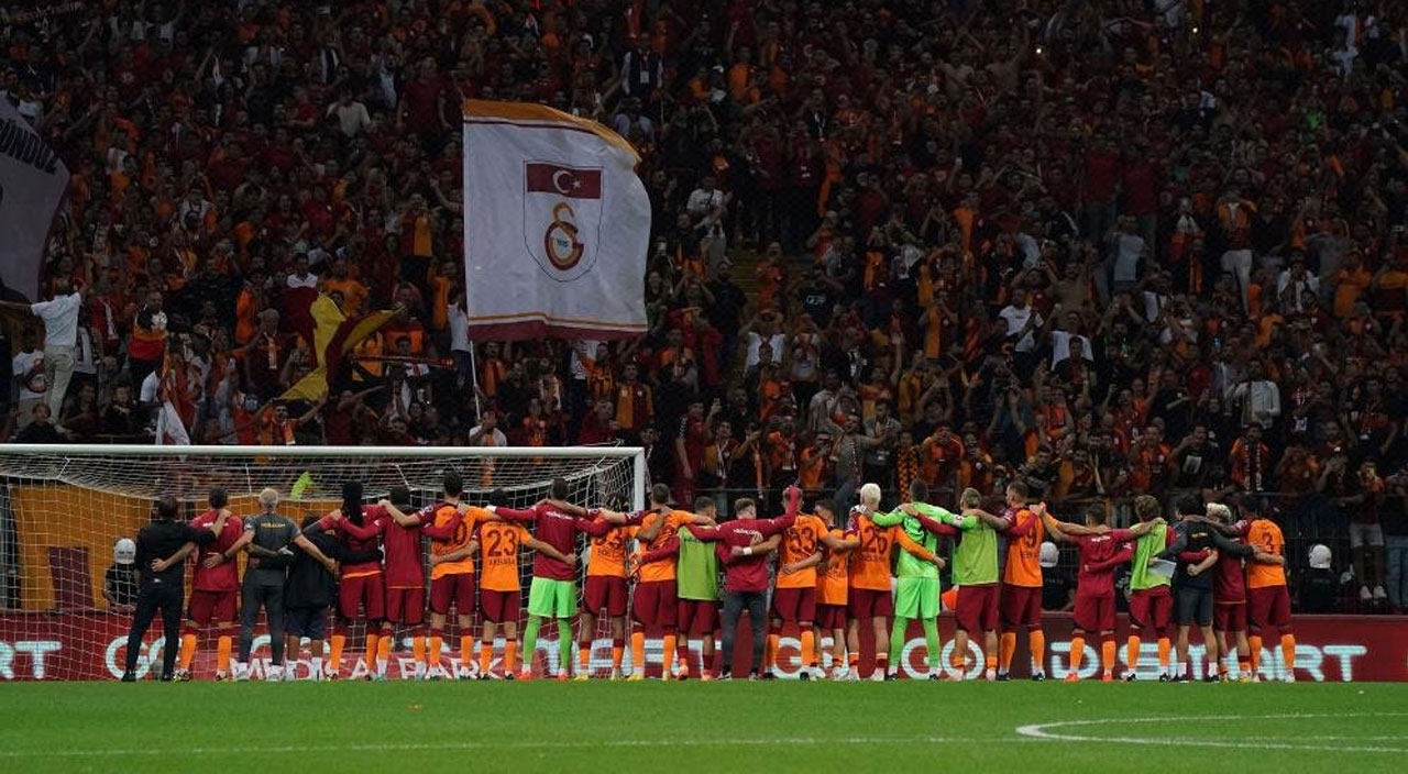 Galatasaray'dan Gaziantep FK maçında müthiş geri dönüş! Geriye düştü, 10 kişi kaldı, penaltı kaçtı, direkleri geçemedi, uzatmada güldü!
