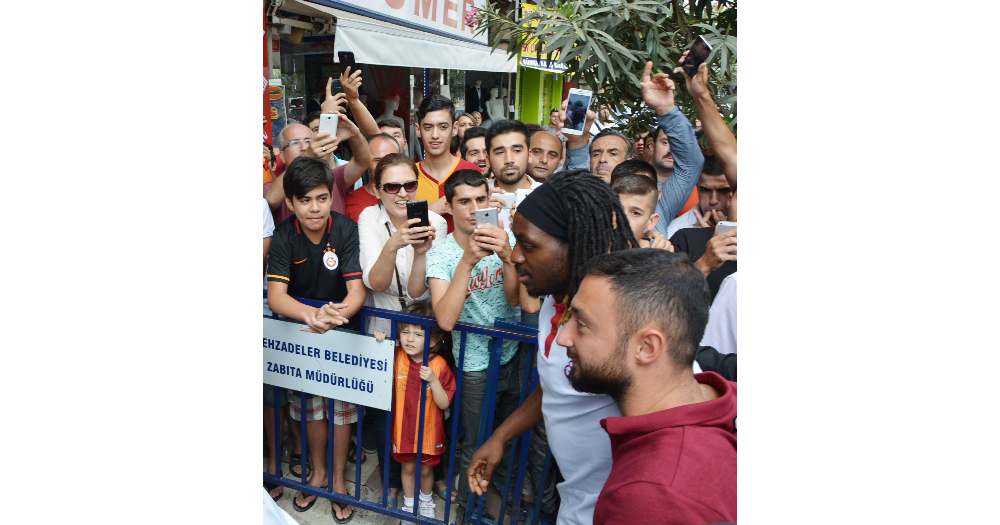 Manisa’da Pedro Cavanda kuyruğu