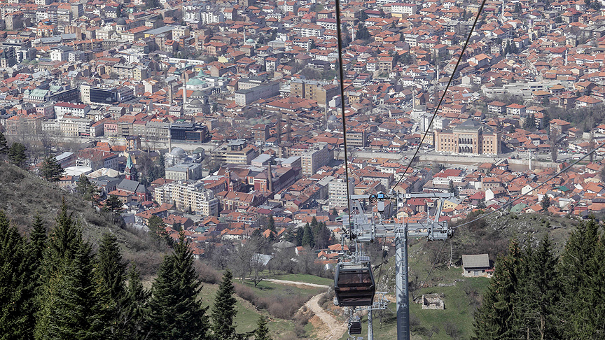Saraybosna'nın sembollerinden teleferik küllerinden doğdu