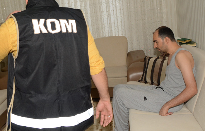 FETÖ'nün yeni yapılanması 'Gaybubet Evlerine' operasyon: 25 gözaltı